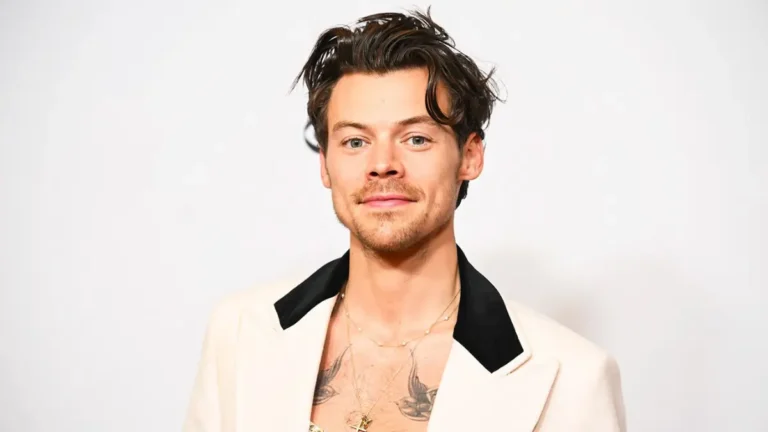 Is Harry Styles Bisexual? Singer Discusses Sexuality in New Interview